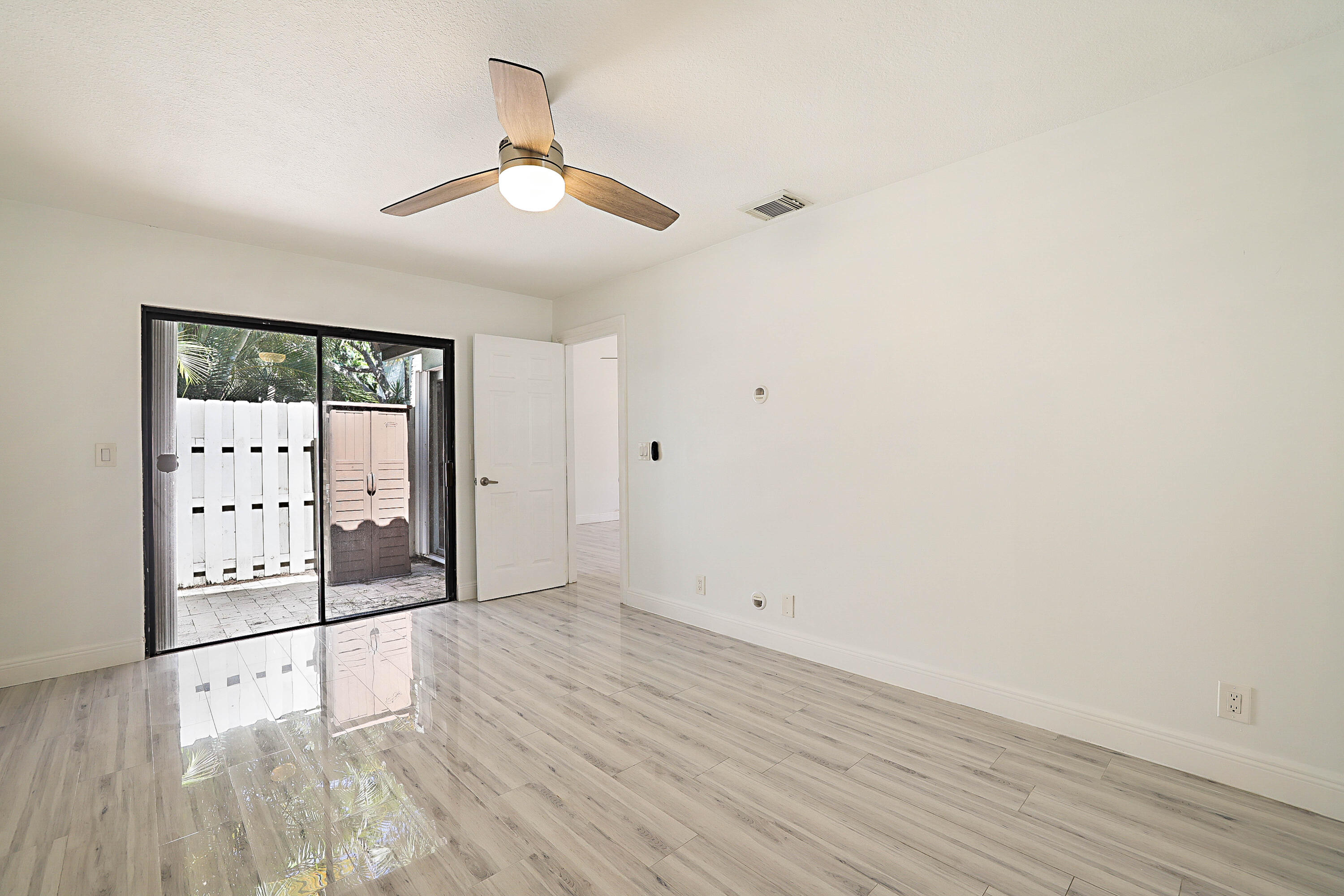 22354 Pineapple Walk Drive Boca Raton, FL 33433 - Photo 15 of 39 1000045140