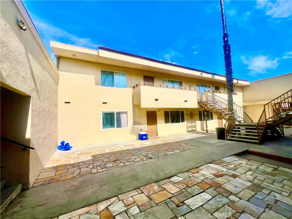 242 West Jackson Street Rialto, CA 92376 - Photo 6 of 9 Gallery Image 6