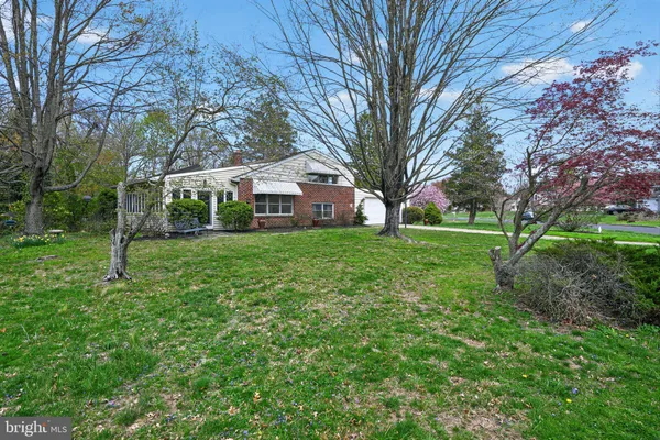 $550,000 | 50 Ivy Lane, Lansdale, PA 19446