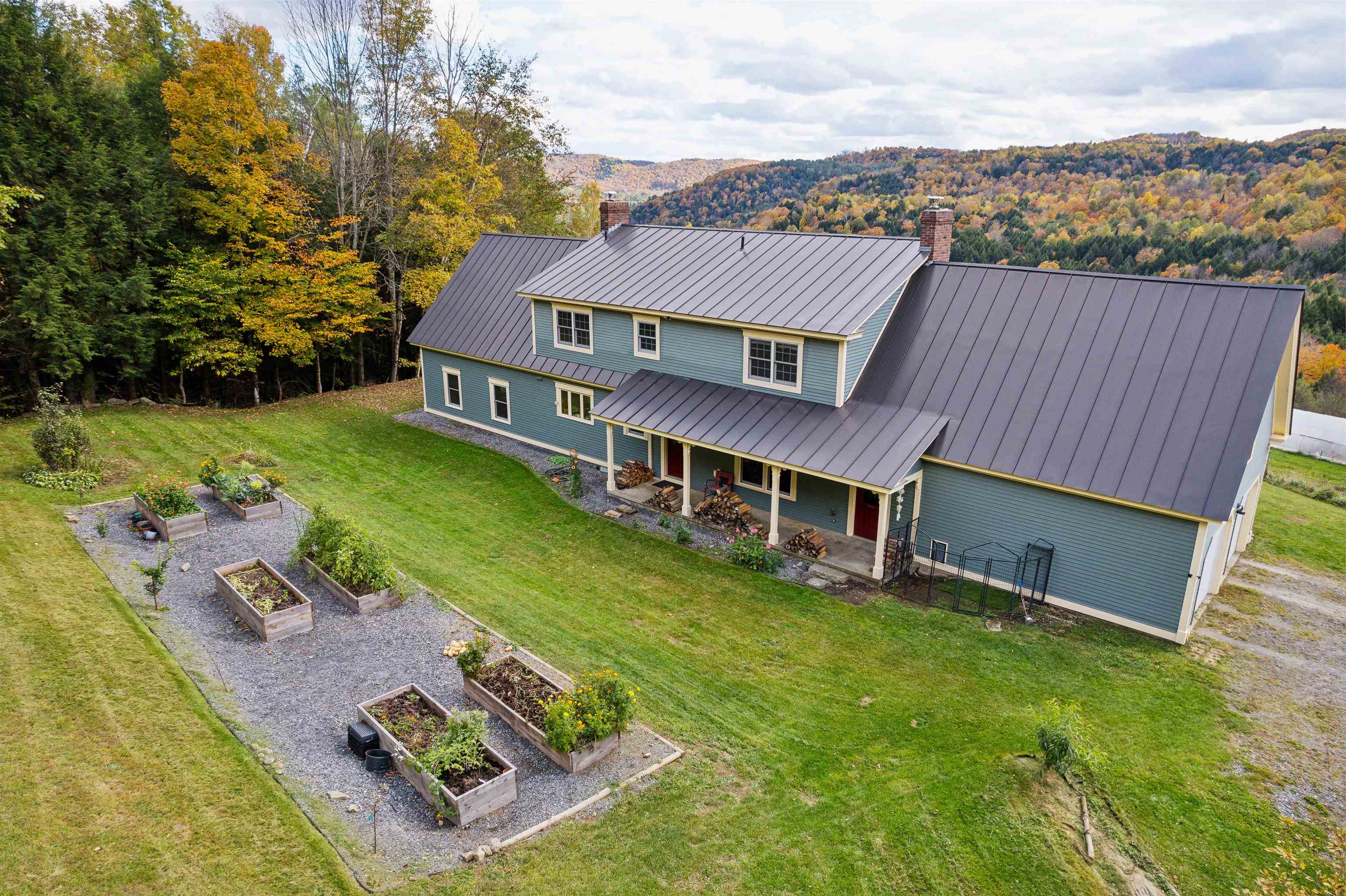 66 Hanson Road Tunbridge, VT 05038 - Photo 34 of 45
