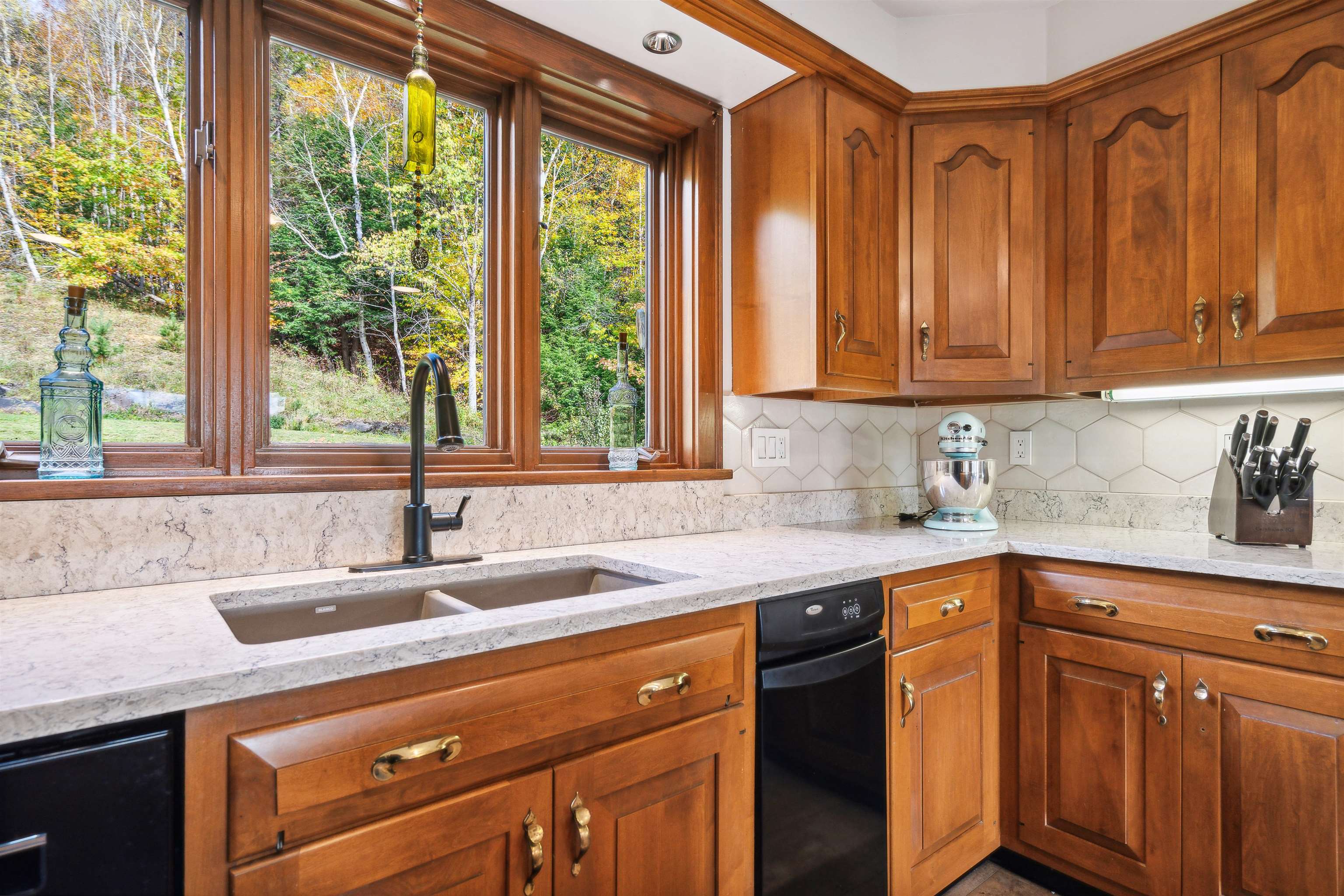 66 Hanson Road Tunbridge, VT 05038 - Photo 6 of 45