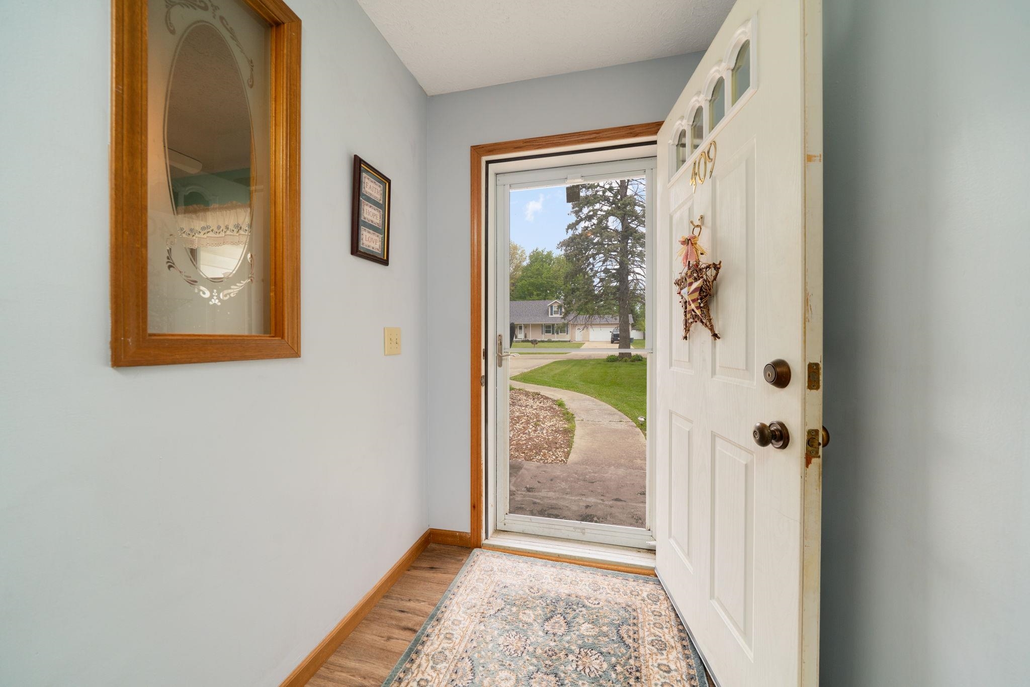409 Barbara Street Mount Morris, IL 61054 - Photo 3 of 35