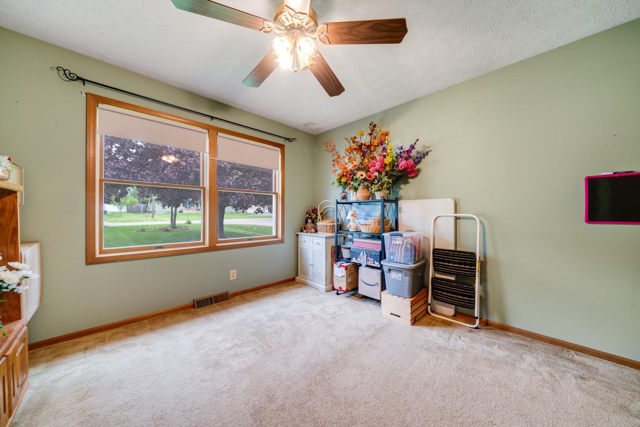 409 Barbara Street Mount Morris, IL 61054 - Photo 5 of 35
