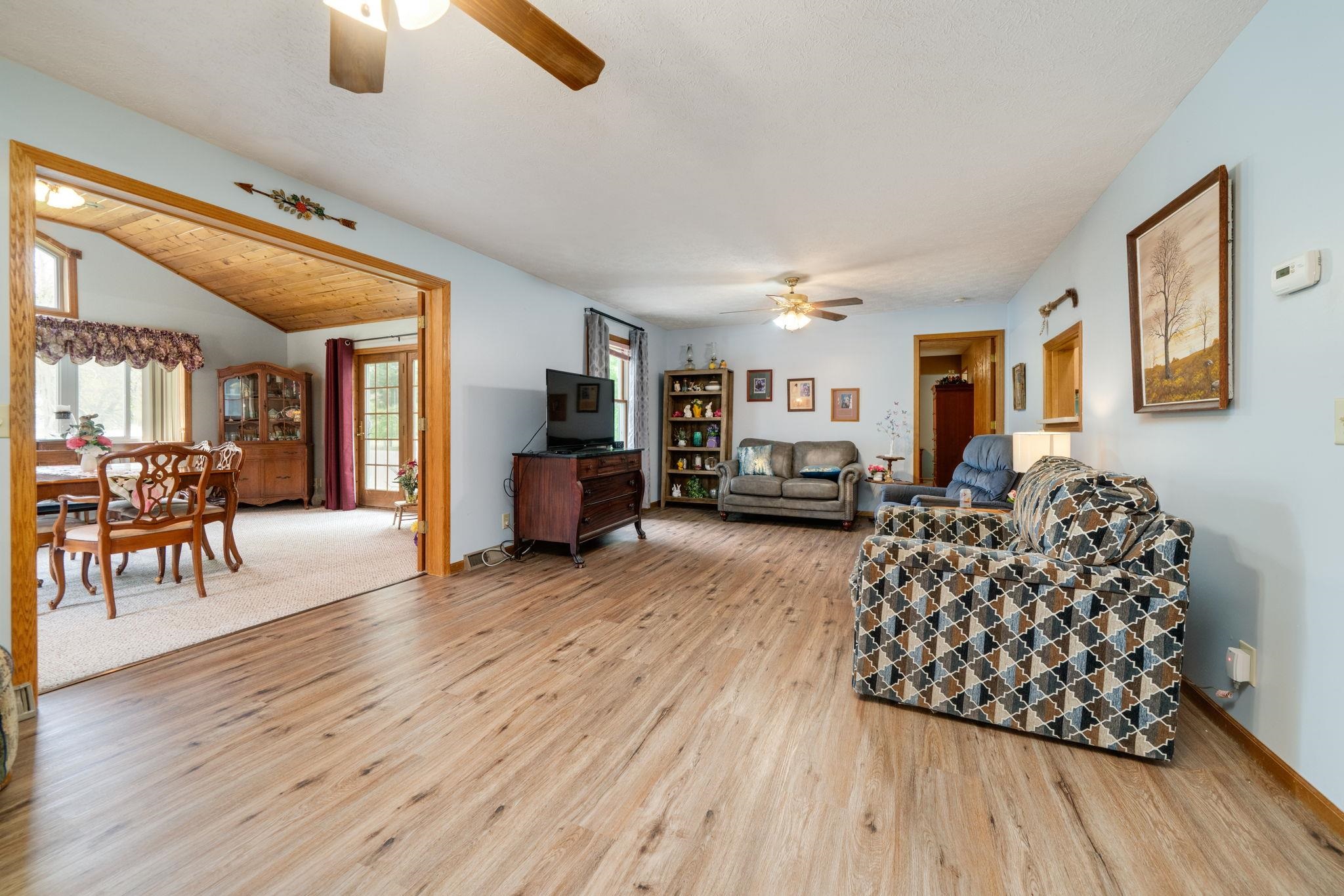 409 Barbara Street Mount Morris, IL 61054 - Photo 9 of 35