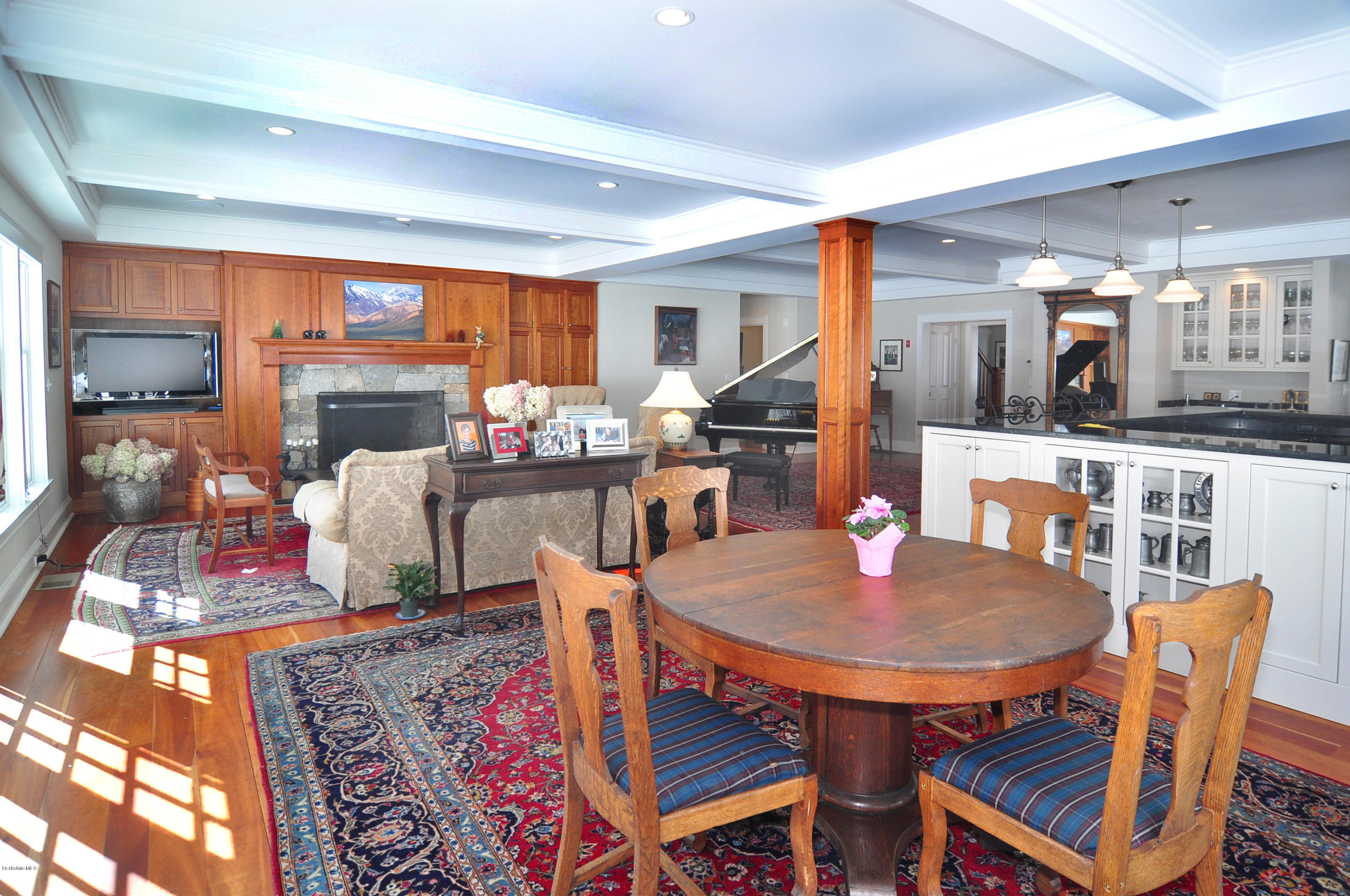 28 Oxbow Road Egremont, MA 01230 - Photo 15 of 46 6diningliving.JPG