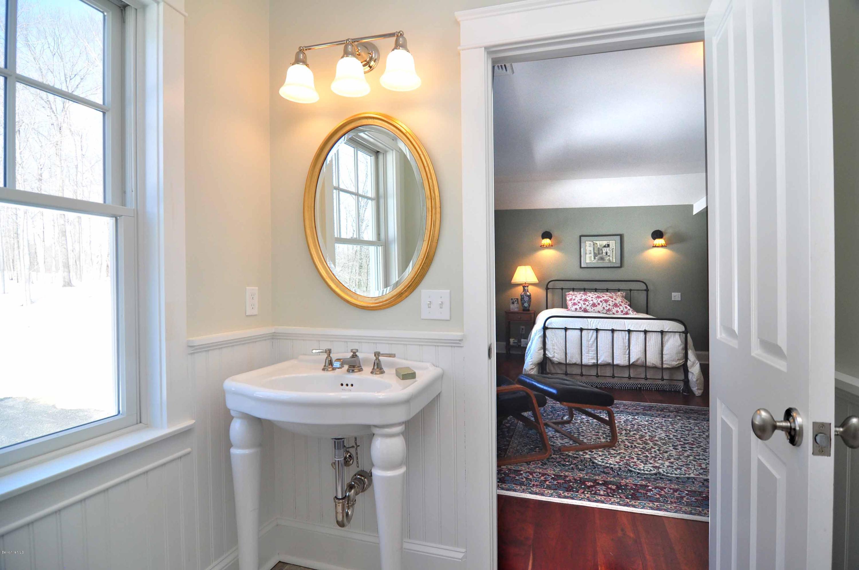 28 Oxbow Road Egremont, MA 01230 - Photo 21 of 46 15guestbath.JPG