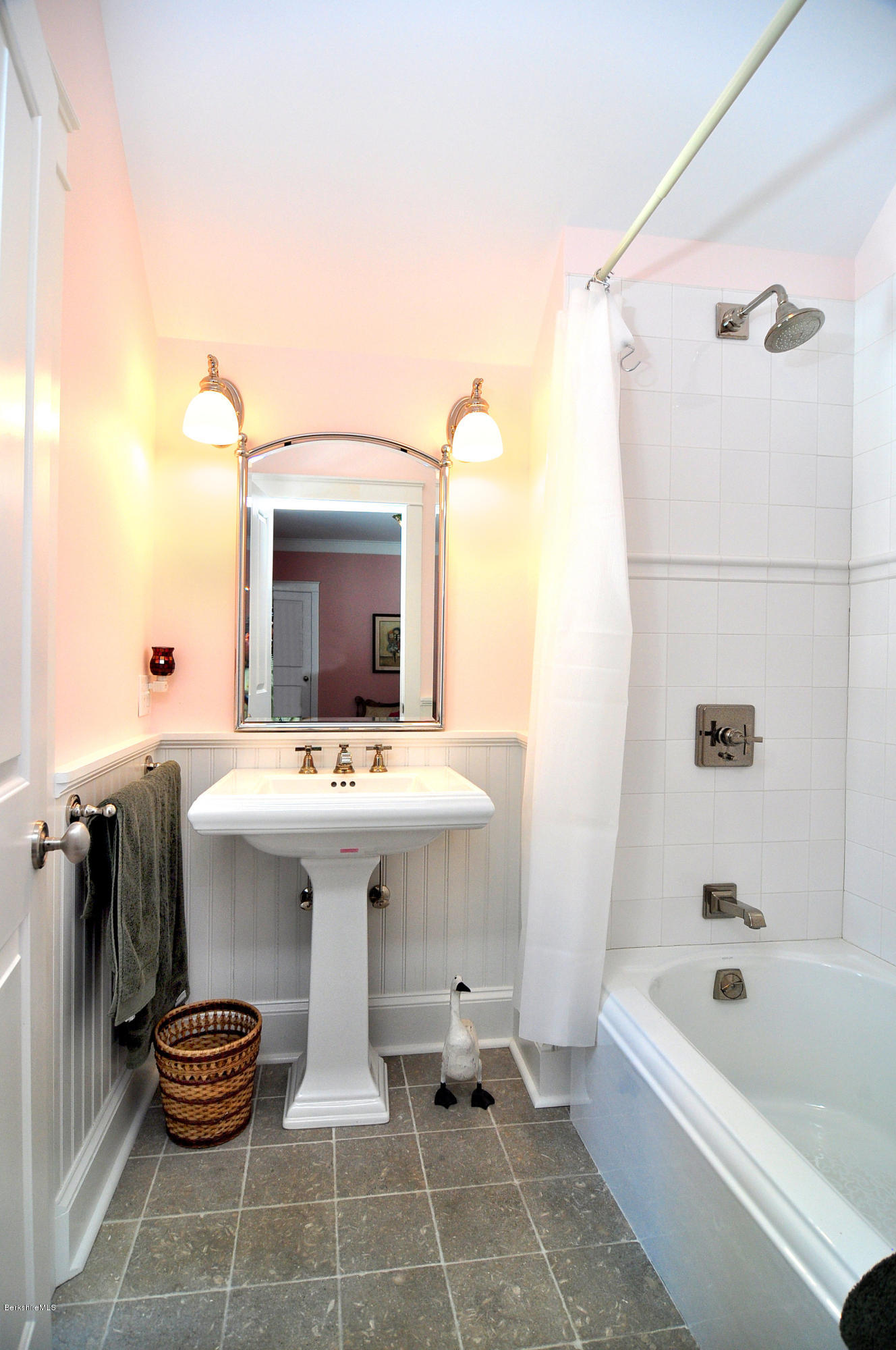 28 Oxbow Road Egremont, MA 01230 - Photo 28 of 46 22guestbath.JPG