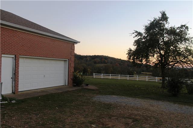 460 Millhouse Road Bell Buckle, TN 37020 - Photo 3 of 12 Back of home