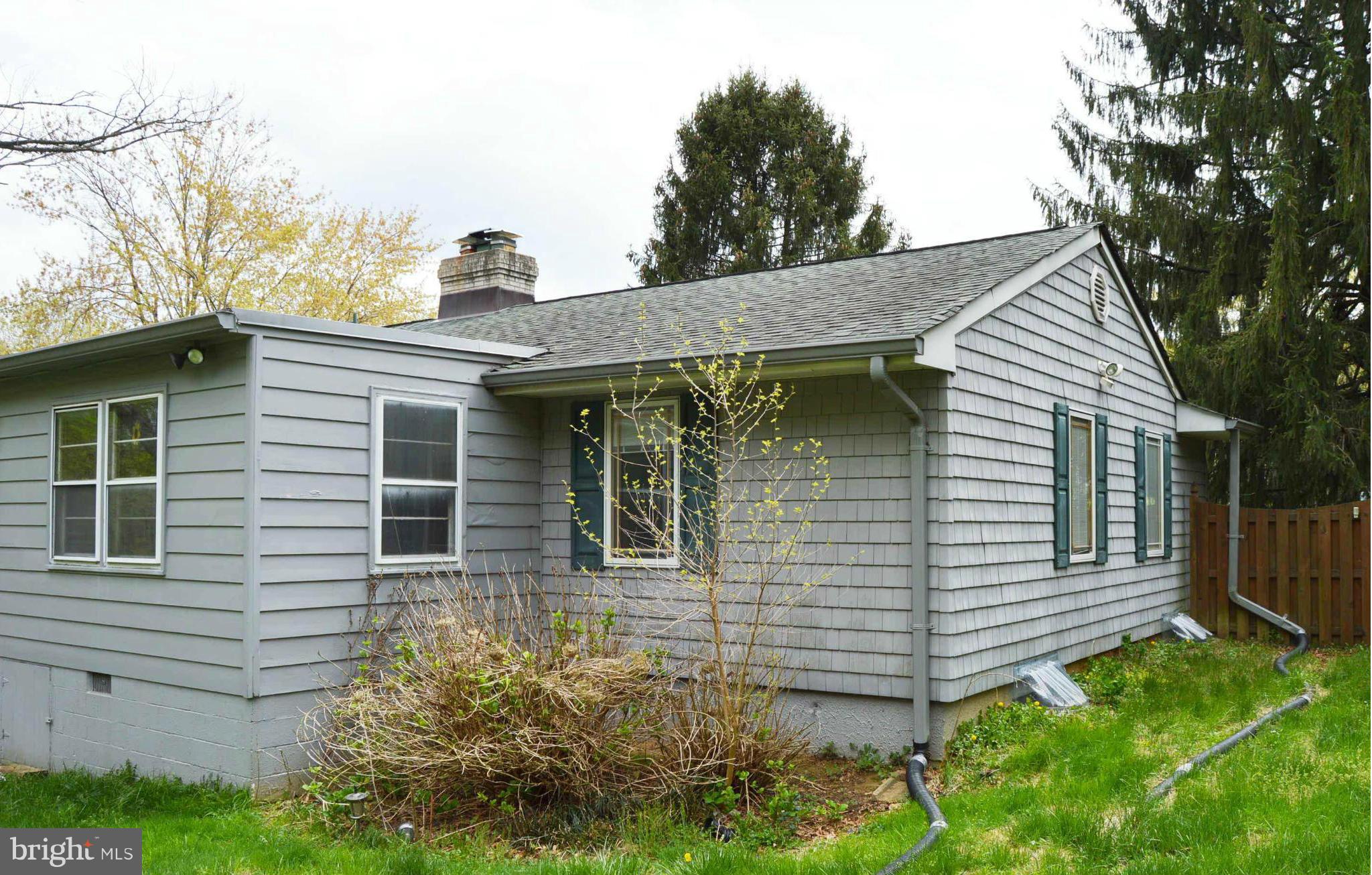 8000 Brooklyn Bridge Road Laurel, MD 20707 - Photo 7 of 30 Exterior (Rear)