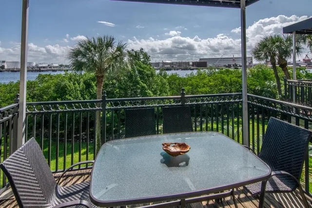 $4,750 | 1426 Harbour Walk Road, Tampa, FL 33602