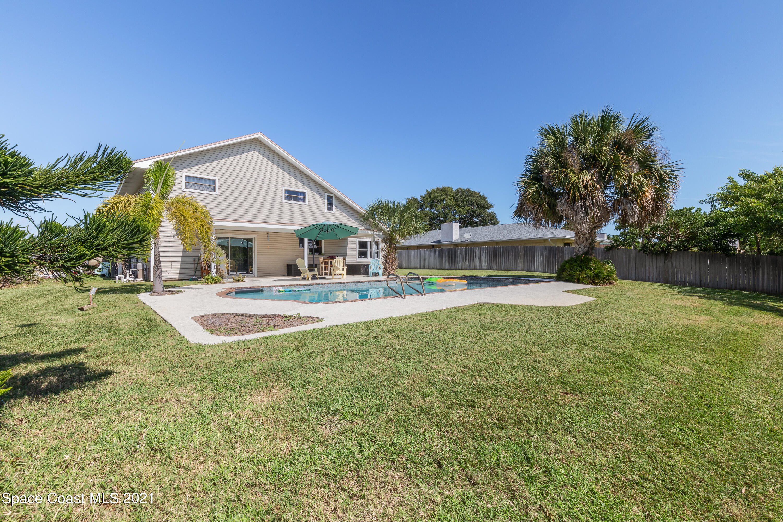247 Sand Dollar Road Indialantic, FL 32903 - Photo 21 of 28 Pool