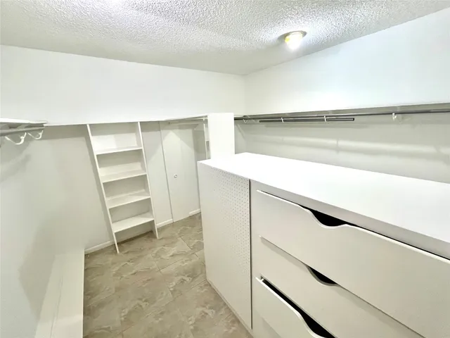 $2,300 | 307 Whitecap Drive, Seabrook, TX 77586