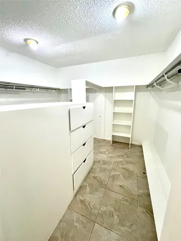 $2,300 | 307 Whitecap Drive, Seabrook, TX 77586