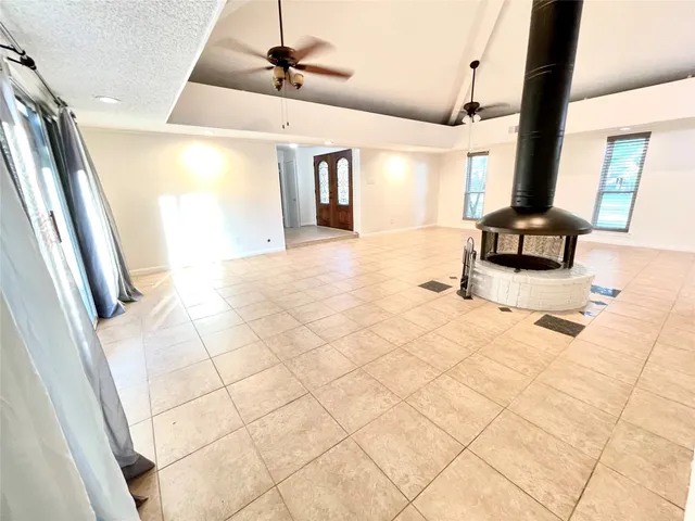 $2,300 | 307 Whitecap Drive, Seabrook, TX 77586