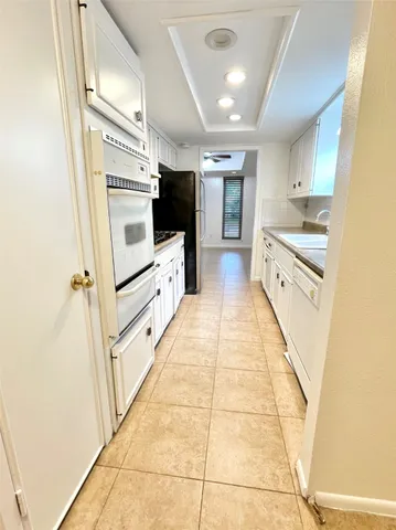 $2,300 | 307 Whitecap Drive, Seabrook, TX 77586