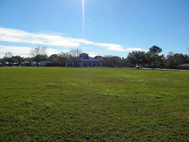 $2,300 | 307 Whitecap Drive, Seabrook, TX 77586