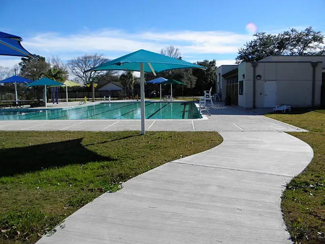 $2,300 | 307 Whitecap Drive, Seabrook, TX 77586