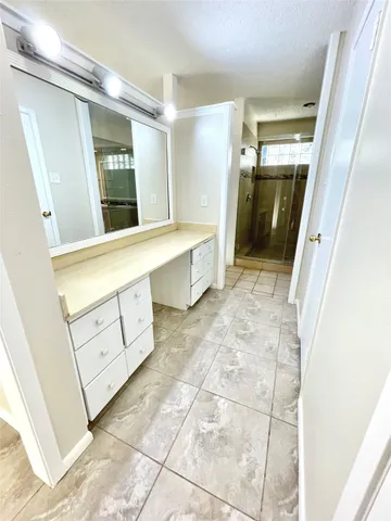 $2,300 | 307 Whitecap Drive, Seabrook, TX 77586