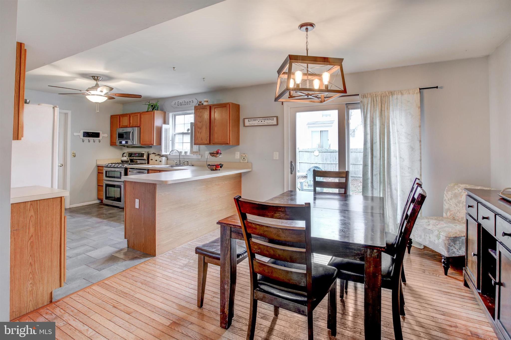 208 Sextant Road Manahawkin, NJ 08050 - Photo 6 of 27