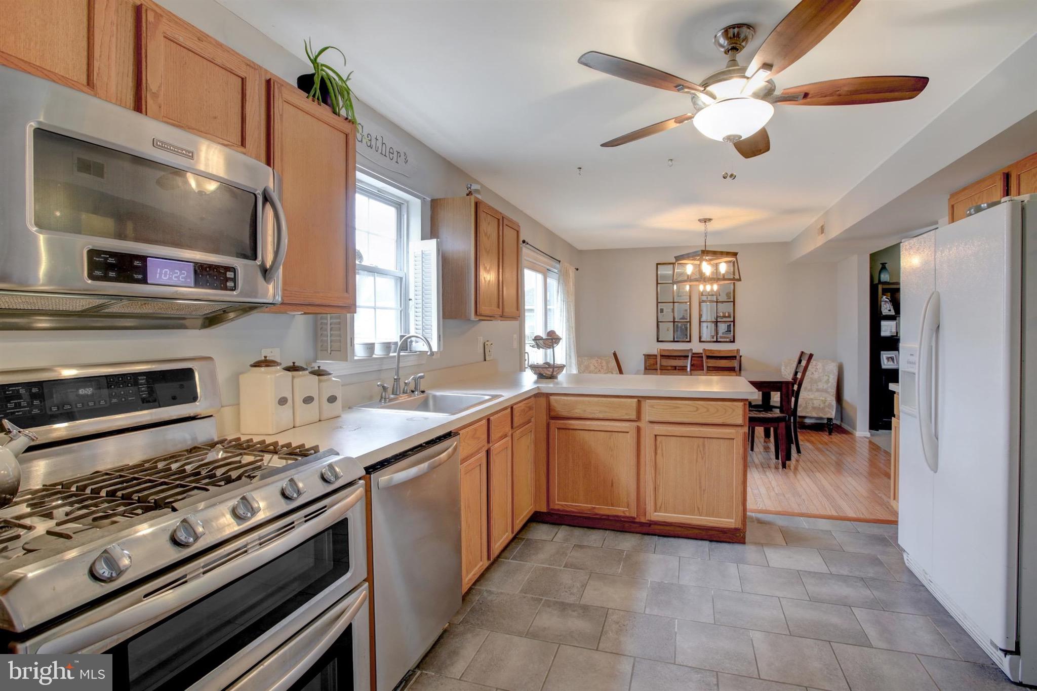 208 Sextant Road Manahawkin, NJ 08050 - Photo 10 of 27