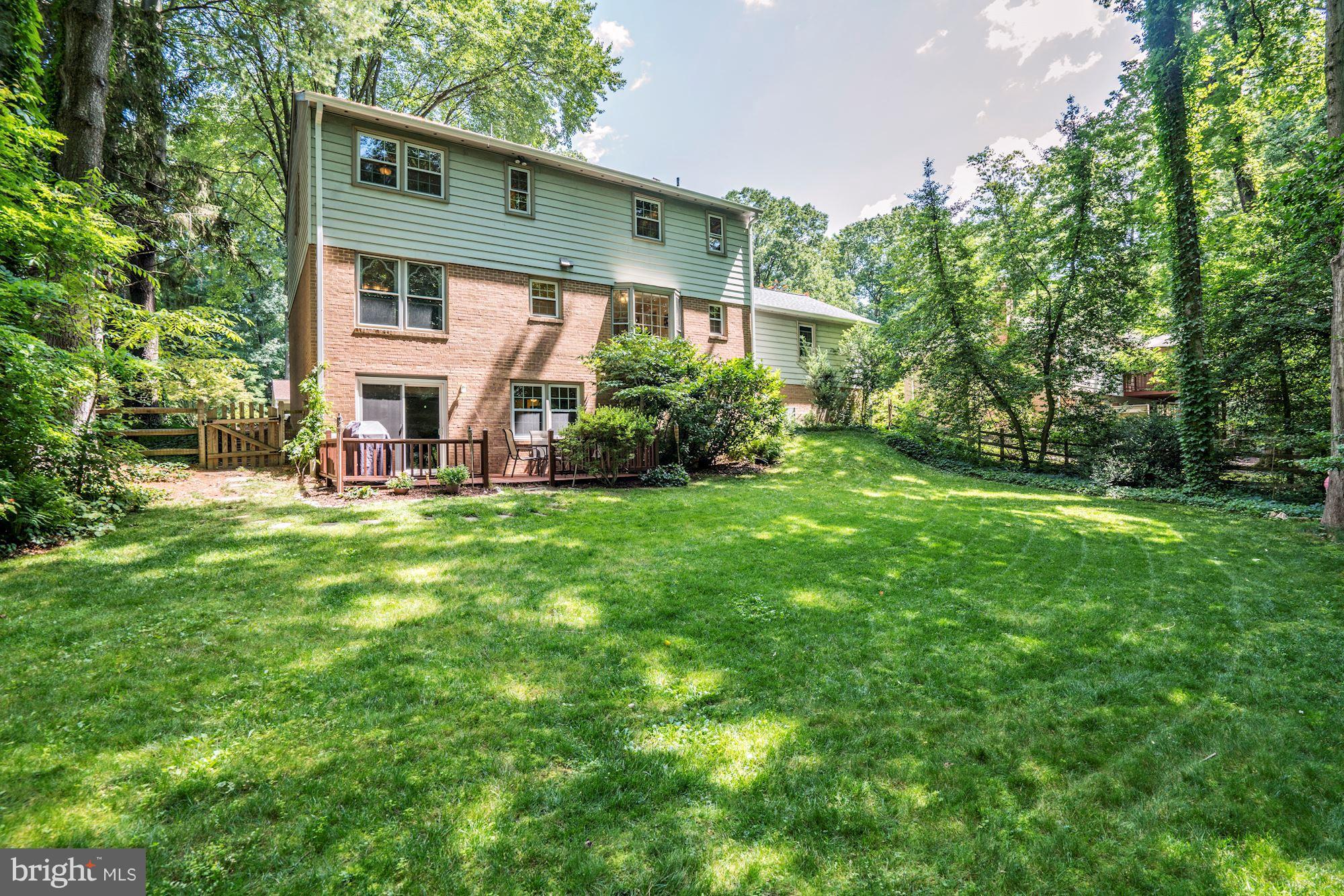 11521 Running Cedar Road Reston, VA 20191 - Photo 29 of 30 Exterior (Rear)