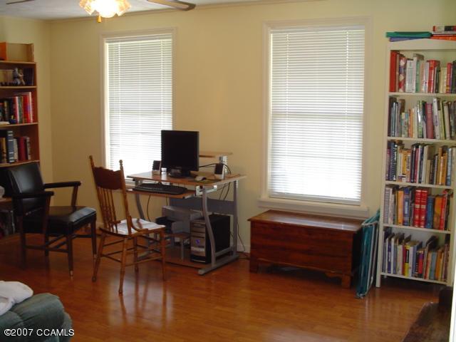 1010 Lands End Road Havelock, NC 28532 - Photo 8 of 16 Living Room