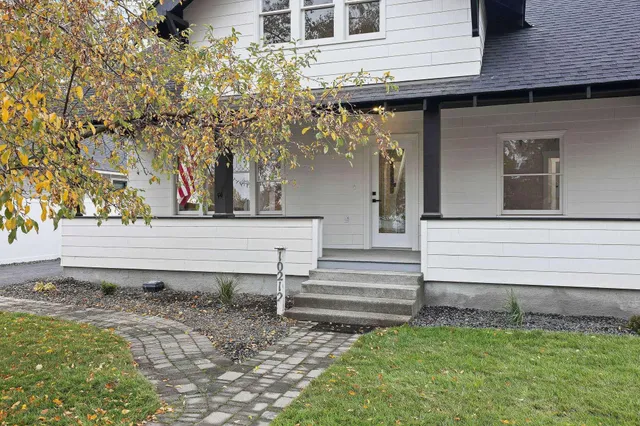 $395,000 | 10212 East 8th Avenue, Spokane Valley, WA 99206