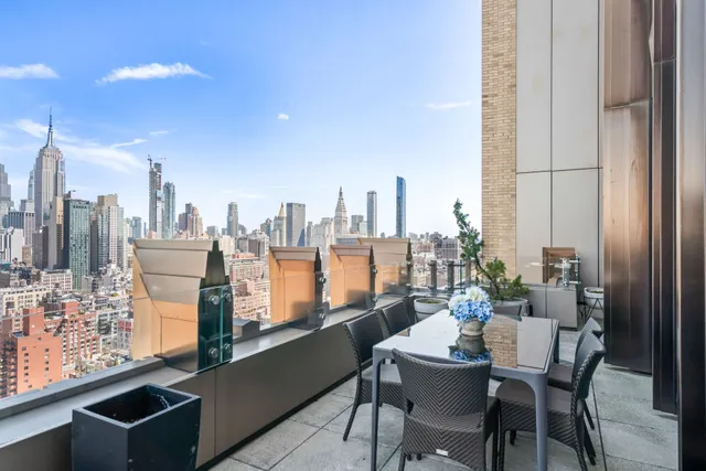 $42,500,000 | 212 West 18th Street, Unit PH2 | Chelsea