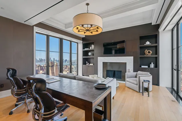 $42,500,000 | 212 West 18th Street, Unit PH2 | Chelsea