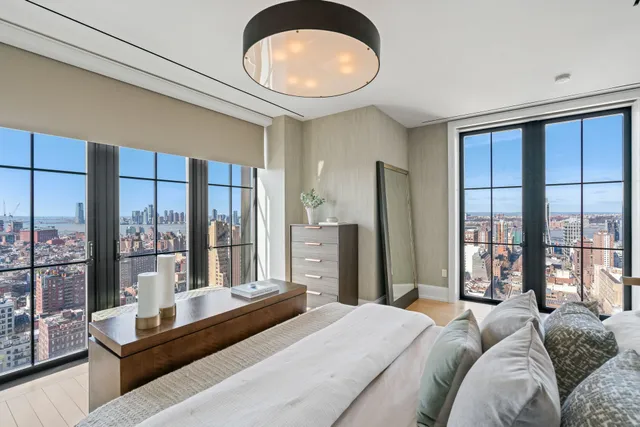 $42,500,000 | 212 West 18th Street, Unit PH2 | Chelsea