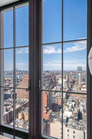 $42,500,000 | 212 West 18th Street, Unit PH2 | Chelsea