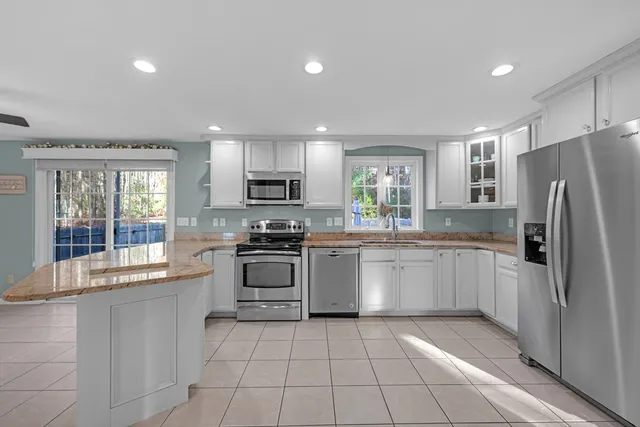 $649,000 | 21 Wildbrook Drive, Rutland, MA 01543