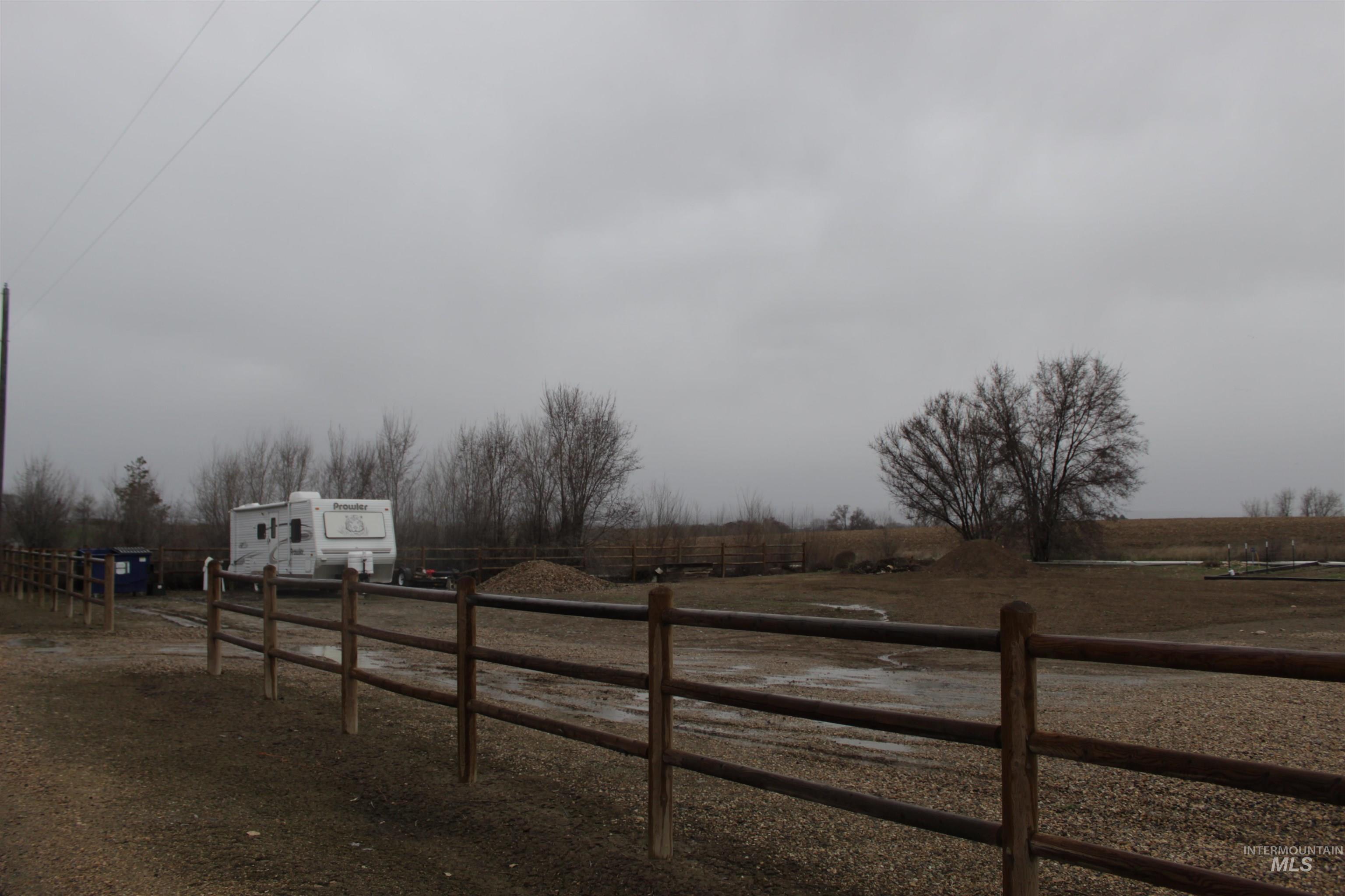 27520 Pearl Road Parma, ID 83660 - Photo 26 of 29 View of yard with a view of countryside