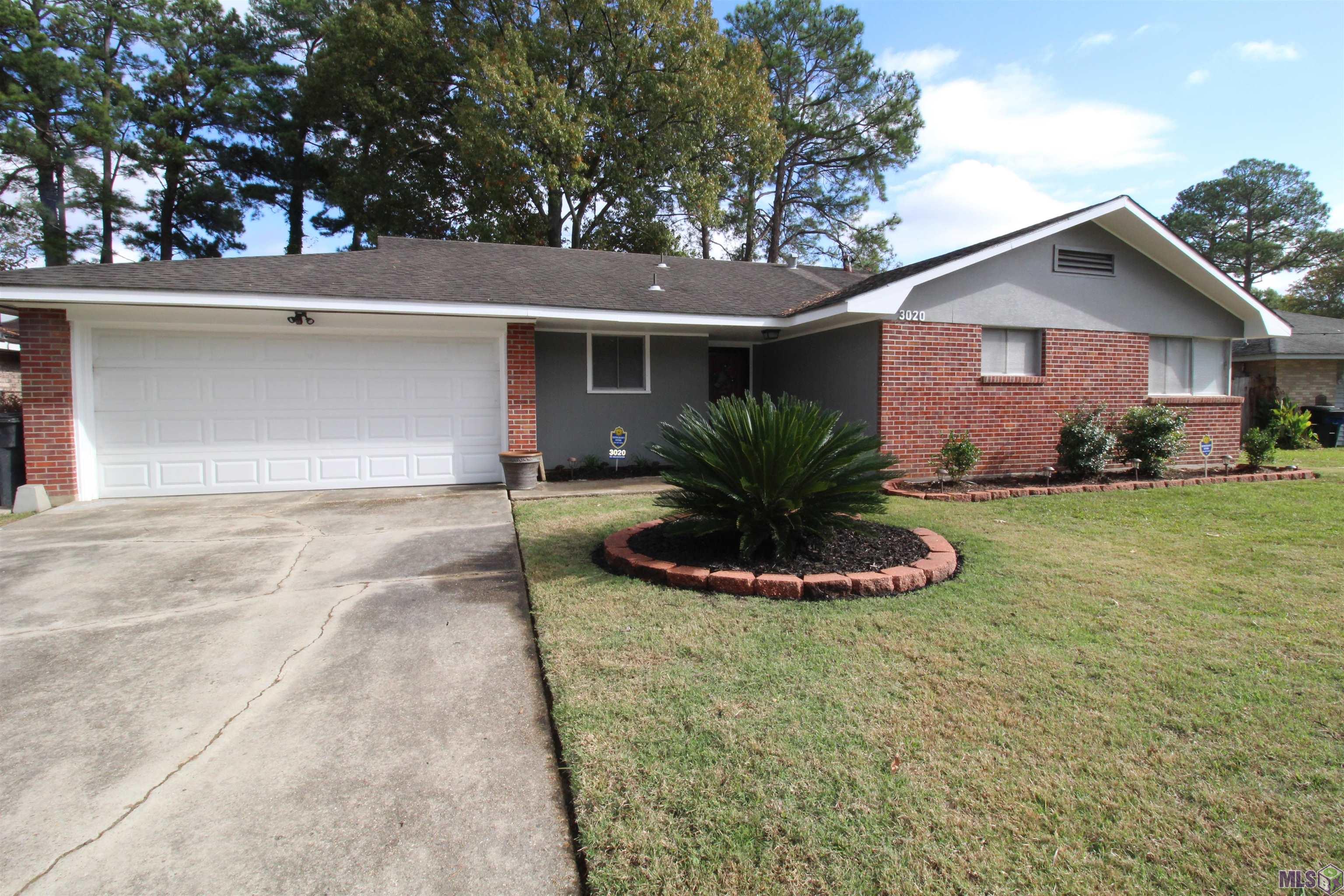 3020 Elgin Street Baton Rouge, LA 70805 - Photo 1 of 25 Updated - Move In Ready!