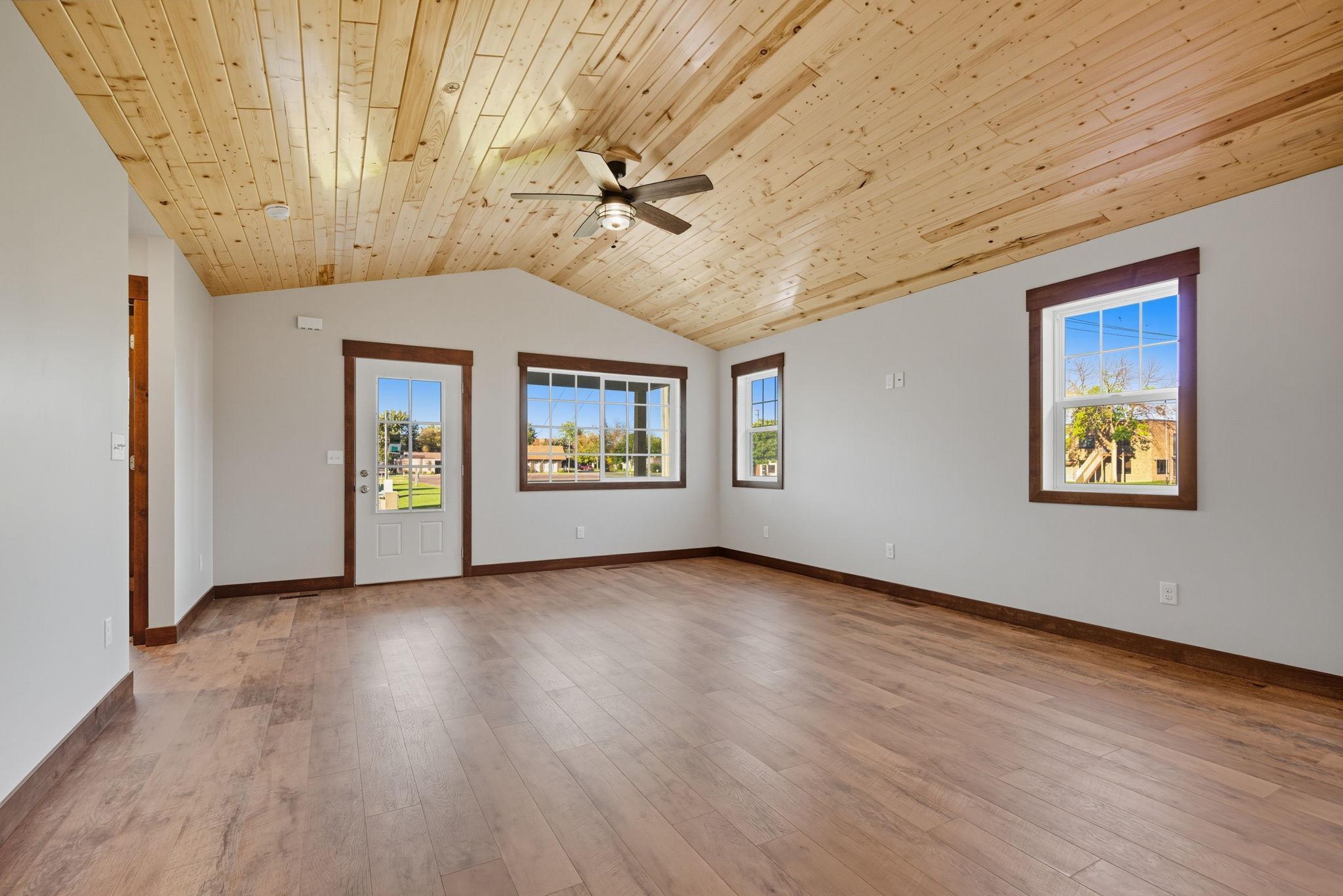 205 West Center Street Amery, WI 54001 - Photo 16 of 36