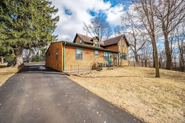 $400,000 | N692 300th Street, Maiden Rock, WI 54750