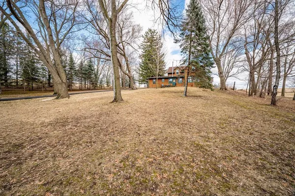 $400,000 | N692 300th Street, Maiden Rock, WI 54750