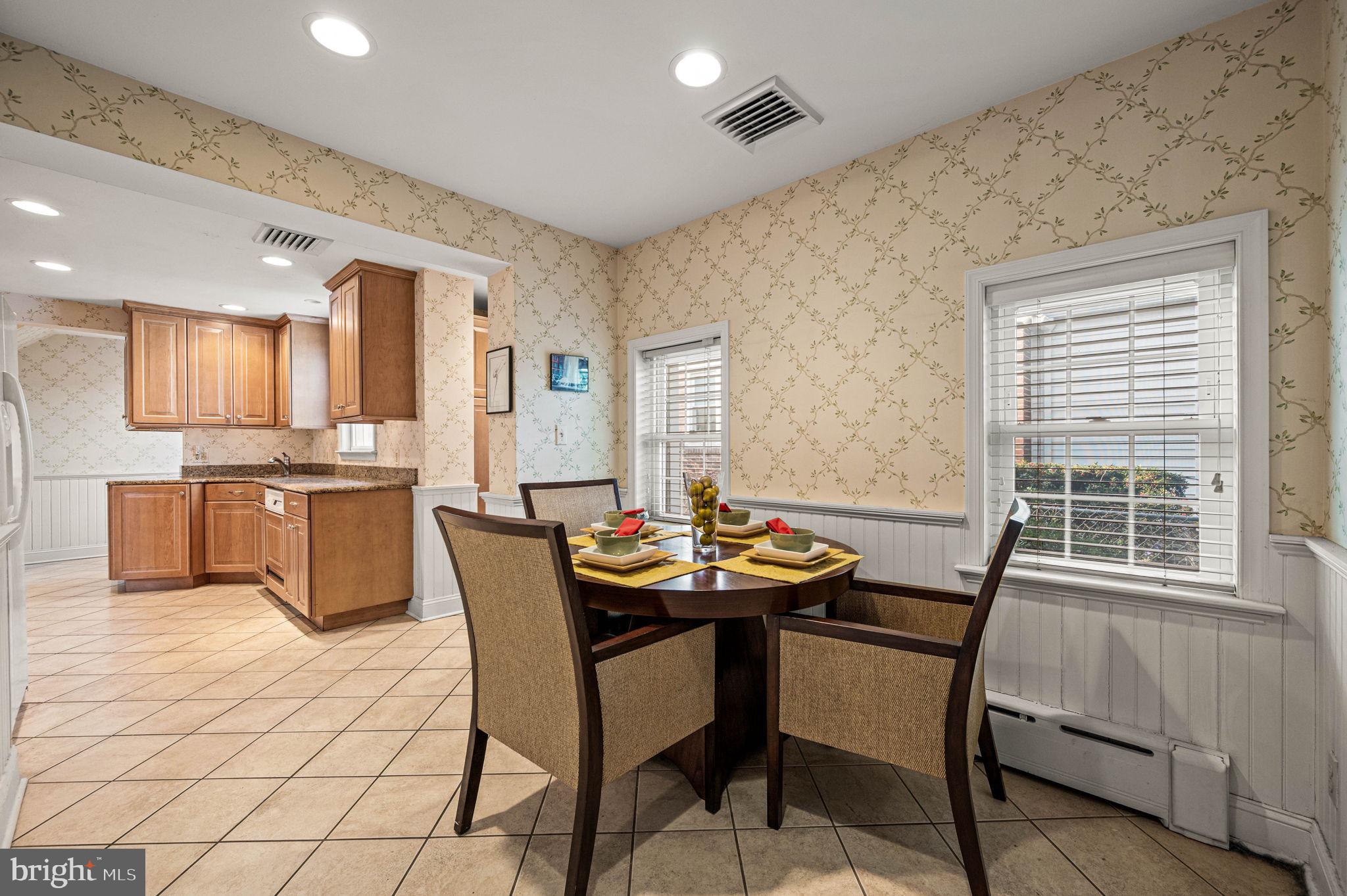 601 South Eagle Road Havertown, PA 19083 - Photo 13 of 37 a dining room with furniture and window