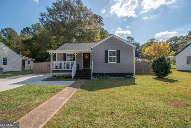 $235,000 | 203 White Avenue, Hogansville, GA 30230
