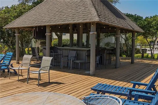 $384,900 | 104 Tchefuncte Oaks Drive, Unit 104, Mandeville, LA 70471
