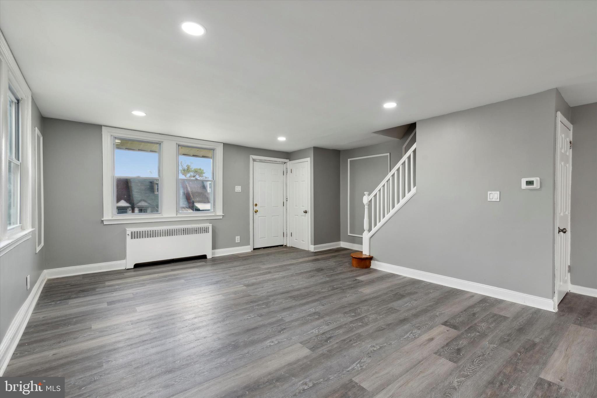 524 Wiltshire Road Upper Darby, PA 19082 - Photo 3 of 15