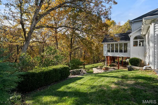 $800,000 | 17738 Drummer Lane, Wildwood, MO 63005