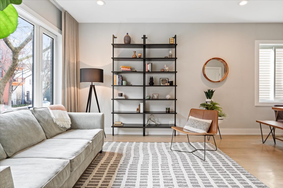 1610 South Carpenter Street, Unit 1S Chicago, IL 60608 - Photo 4 of 27