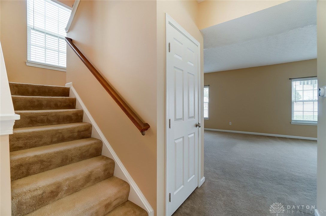 2078 Matt Way Riverside, OH 45424 - Photo 5 of 53