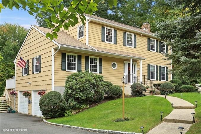30 Vintage Road Trumbull, CT 06611 - Photo 1 of 1 Gallery Image 1