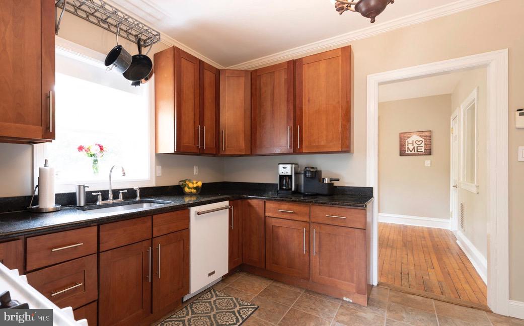 1114 County Line Road Bryn Mawr, PA 19010 - Photo 10 of 41 Kitchen into dining room