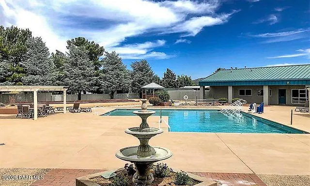 a view of a tennis court