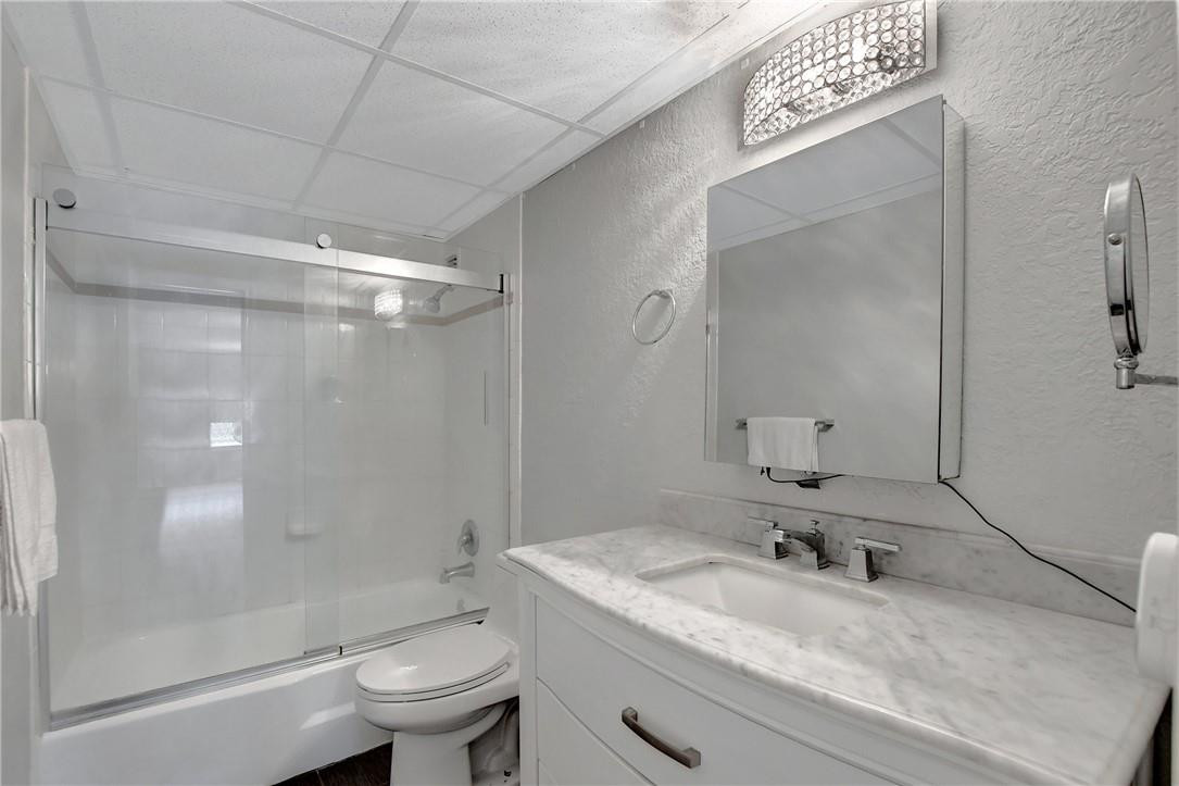 1000 Spanish River Road, Unit 4B Boca Raton, FL 33432 - Photo 16 of 35 Photo 16