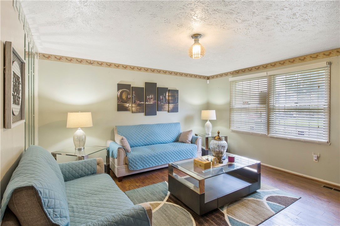 177 Planet Street Rochester, NY 14606 - Photo 6 of 26