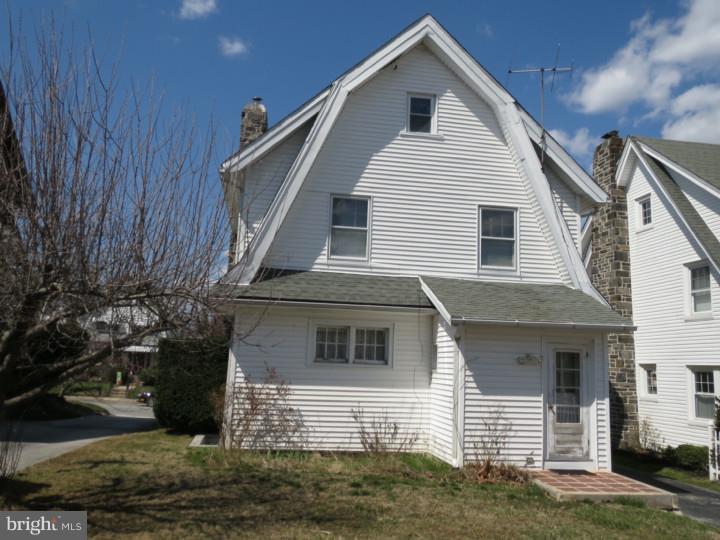 215 North Manoa Road Havertown, PA 19083 - Photo 6 of 21 Exterior Back